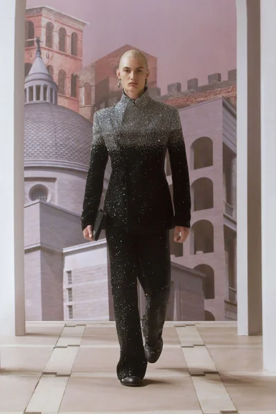 Look 31